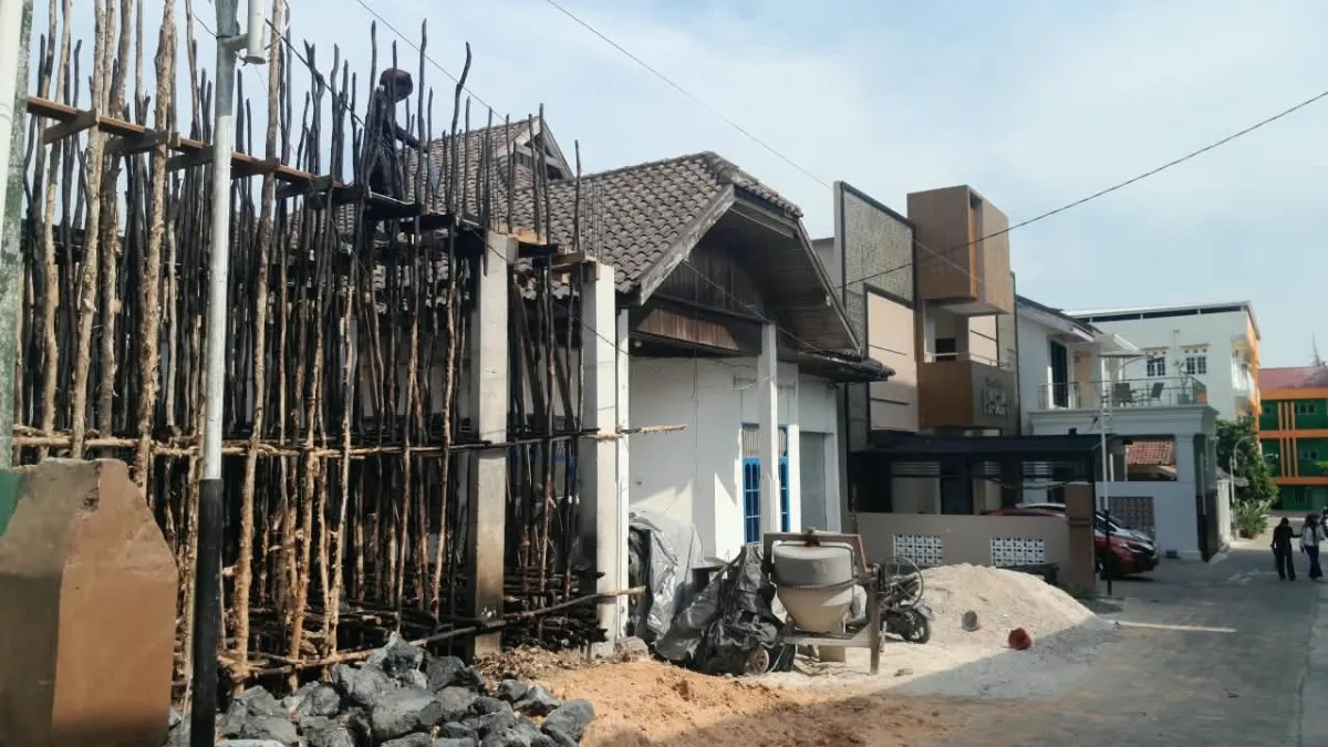 Api Hanguskan Bangunan di Samping STMIK Banjarbaru