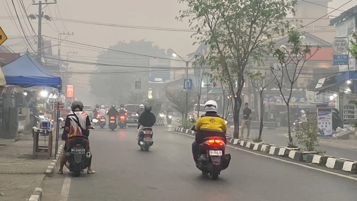 Kabut Asap Tebal Selimuti HST, Warga Sebut Sudah Masuk Hingga Rumah