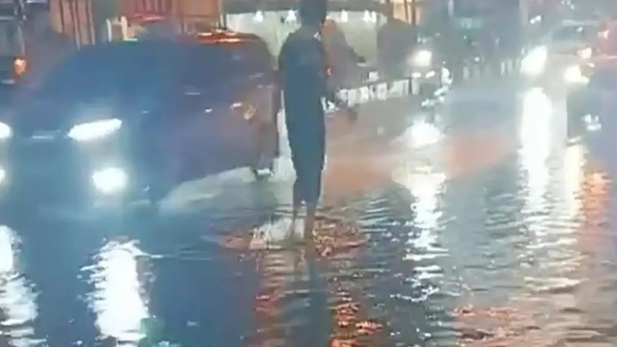 Hujan Deras Guyur Pontianak Sekitar Satu Jam, Sejumlah Permukiman Tergenang