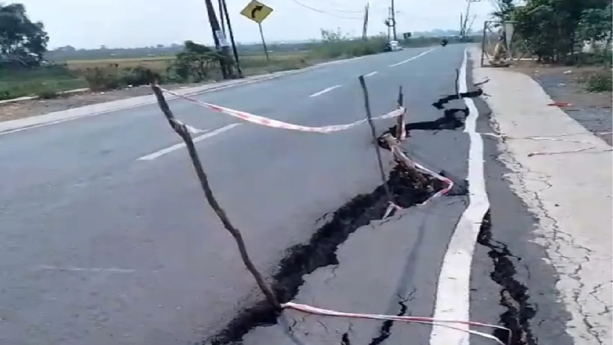 Keluhan Warga Direspons, PUPR Kalsel Segera Perbaiki Jalan Ambles di Sungai Rangas Kabupaten Banjar