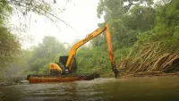Bupati HST Samsul Rizal Instruksikan Pembersihan Sungai Tersumbat Material Banjir
