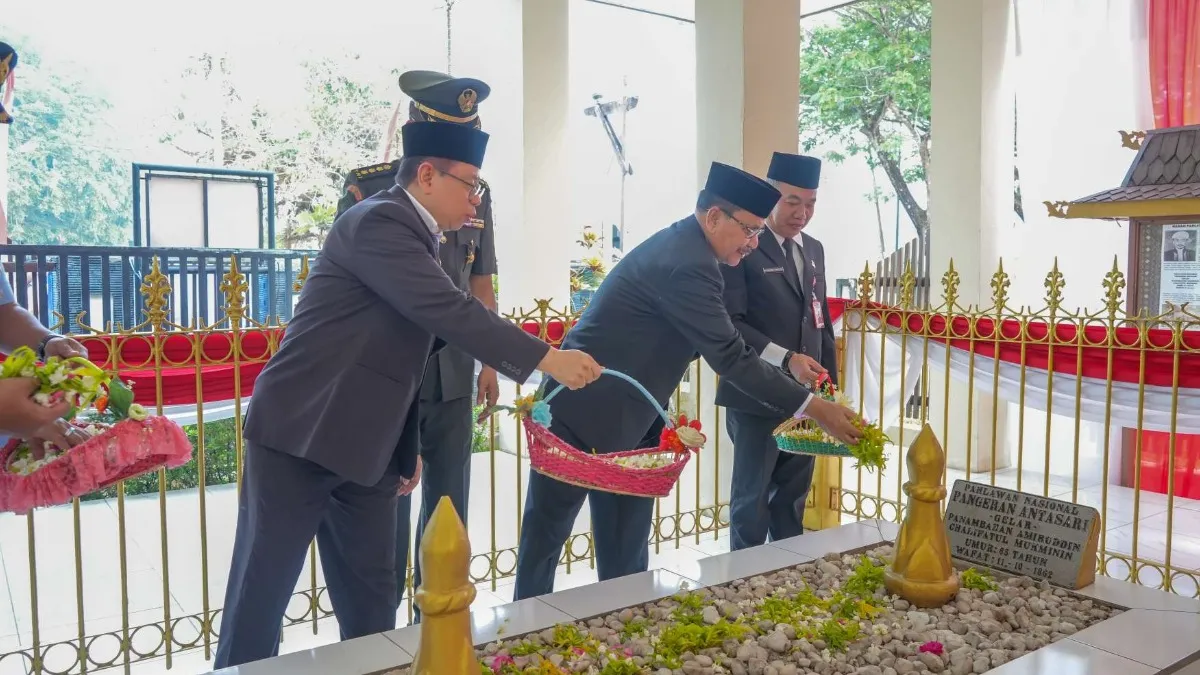 Ziarah Pangeran Antasari, Ketua DPRD Kalsel: Semangat Pahlawan Landasan Pembangunan Banua