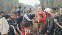 Menhut Raja Juli Ingatkan Karhutla Kalsel Masih Mengancam