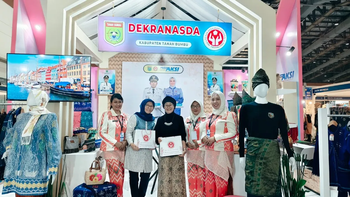 Dekranasda Tanah Bumbu Angkat Tenun Pagatan di INACRAFT 2026, UMKM Lokal Tembus Pasar Global