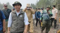 Di Hadapan Menhut Raja Juli, Gubernur Kalsel Sebut Hujan Buatan Atasi Karhutla Masih Terkendala Awan