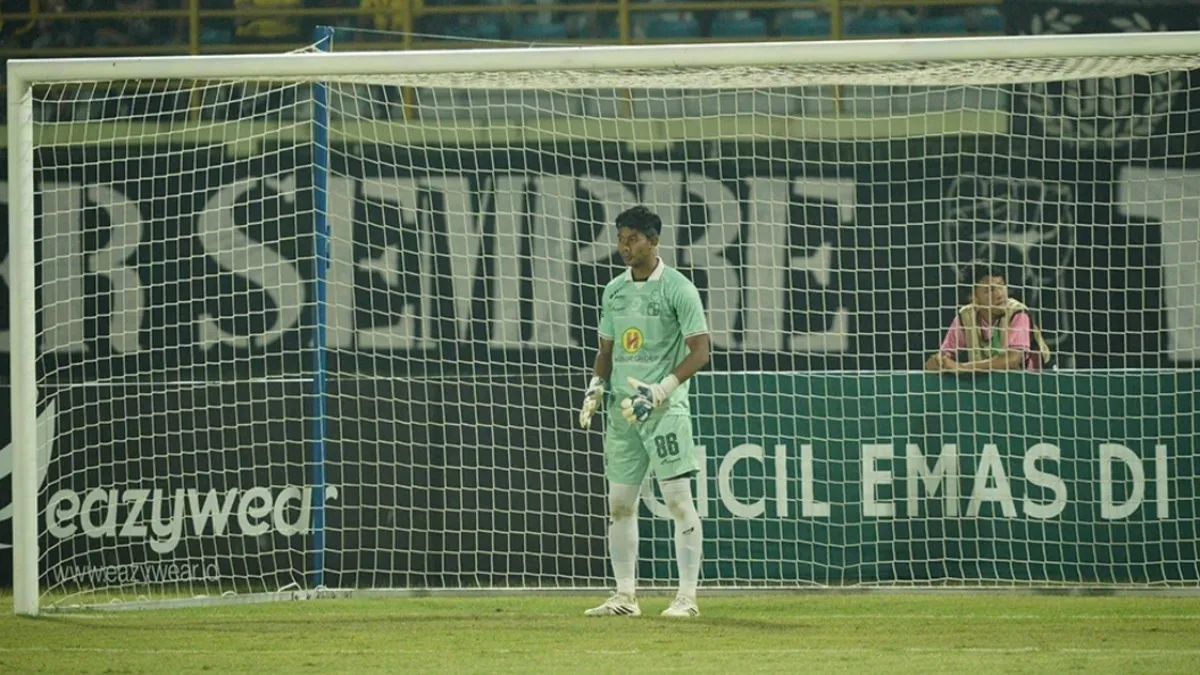 Satria Tama Target Clean Sheet di Laga De Red FC vs Barito Putera
