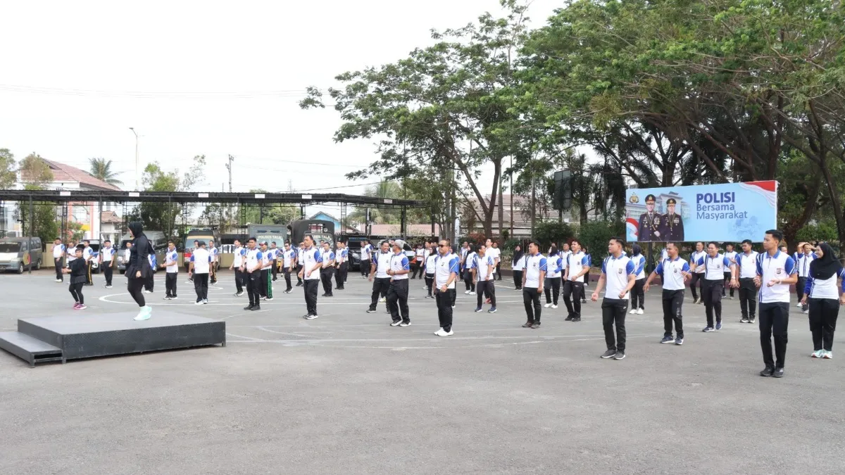 Usai Senam Dilanjutkan Sarapan Bersama, Polres Tanah Laut Tingkatkan Kebugaran dan Soliditas Personel