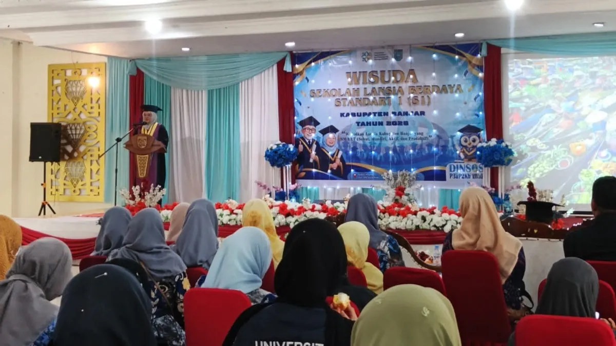 Cetak 60 Lansia Smart dan Mandiri, Pemkab Banjar Luluskan Peserta Sekolah Lansia dari Empat Kecamatan