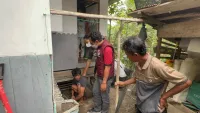 Buruh Tani di Awayan Disergap Polisi, 58 Paket Sabu Disembunyikan di Bawah Teras