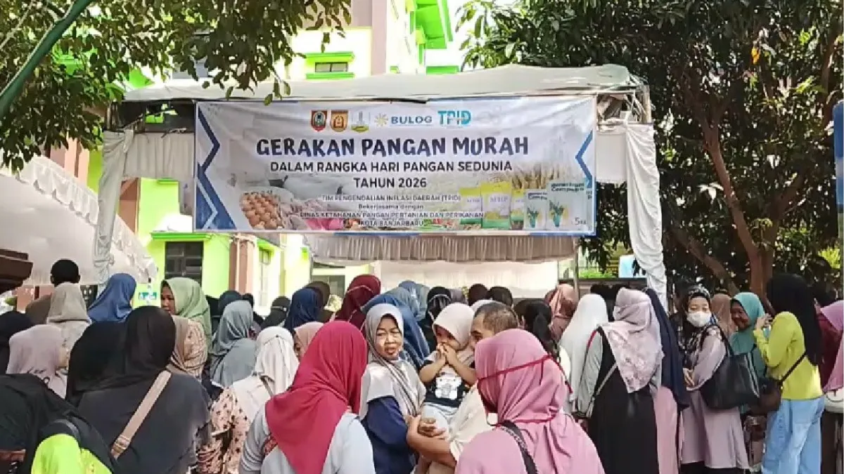 Warga Banjarbaru Antusias Berburu Sembako Murah, Gerakan Pangan Murah Bantu Ringankan Belanja Pembeli