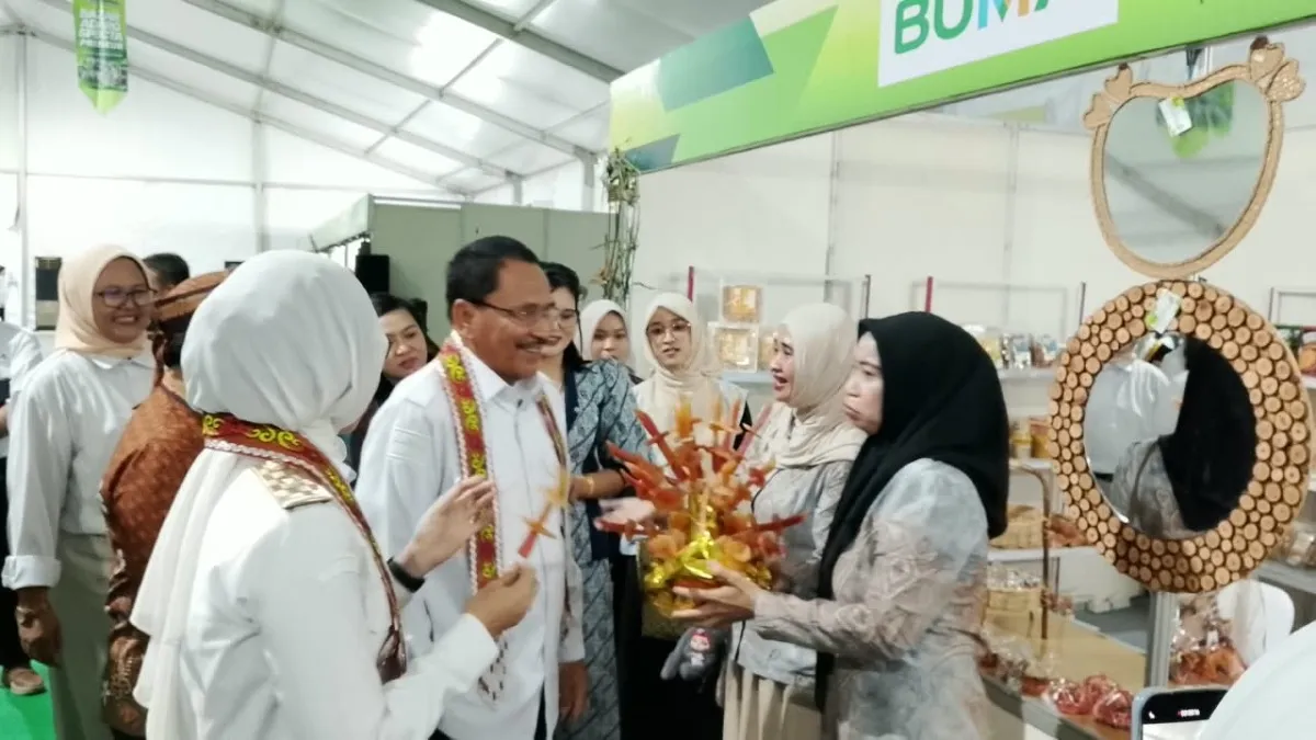 Ketua DPRD Kalsel Apresiasi Bazar UMKM Adaro Spectapreneur 2026