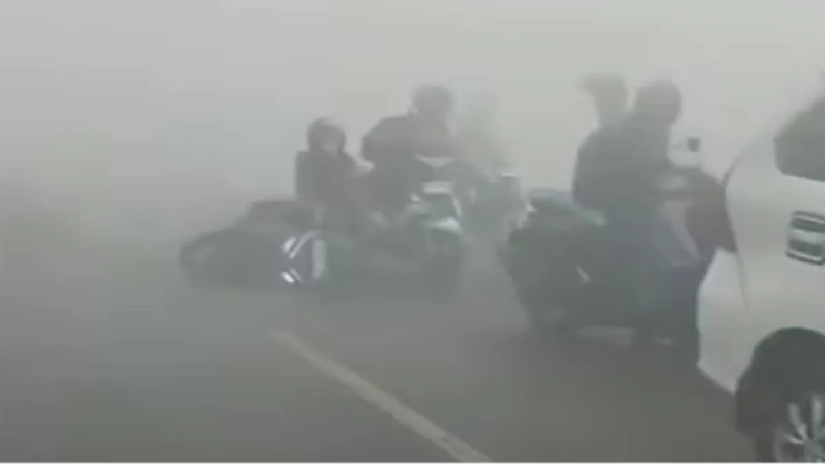 Kabut Asap Tebal Sebabkan Kecelakaan Beruntun di Jalan Gubernur Syarkawi