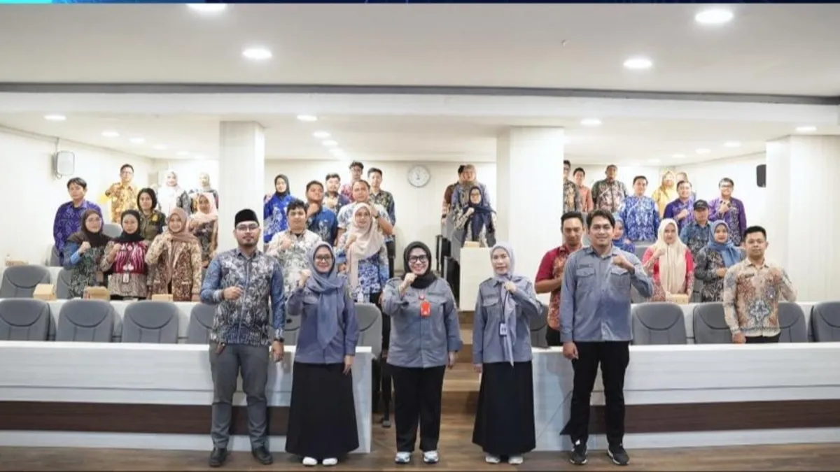Kadis Kominfostasan Tanah Laut Tekankan Tiga Disiplin Utama Pelayanan Informasi dan Pengaduan Publik