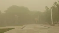 Kabut Asap Selimuti HST Hingga Siang Hari, Lapangan Dwi Warna Jadi Lebih Sepi