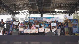 Festival Layang-Layang Nasional 2026 di Pantai Batakan Baru Tanah Laut Ditutup dengan Aksi Kemanusiaan