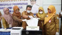 Dilebur Pakai Mesin Shredder, 3.388 Berkas Lama Pemkab Banjar Dihancurkan