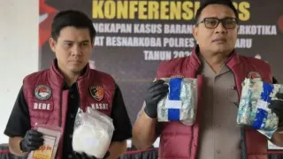 Polres Banjarbaru Bongkar Jaringan Sabu Rp5,5 Miliar, 13 Tersangka Terancam Hukuman hingga Seumur Hidup
