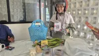 Pedagang Keliling Pelaihari Tanah Laut Manfaatkan QRIS untuk Melayani Transaksi