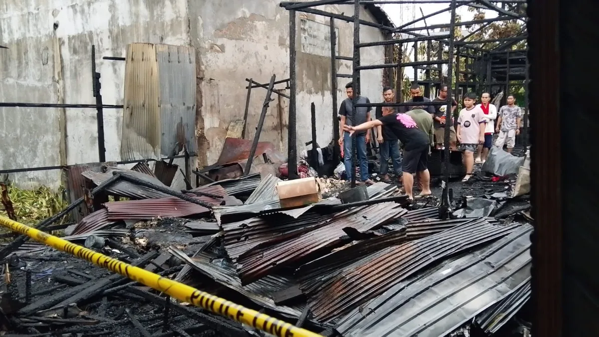 5 Bangunan Terbakar di Pekapuran Laut Banjarmasin