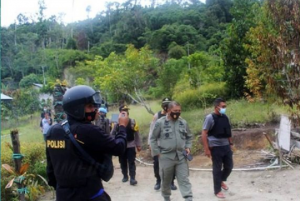 Jajaran kepolisian dan TNI yang tiba di Sigi, Sulawesi Tengah. (ig divisi humas polri)