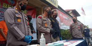 Kepolisian Banjarmasin melakukan ekspose tersangka Ardiansyah alias Andut dan barang bukti sabu 1,3 Kg sabu. (wahyuni)
