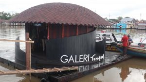 Galeri Rumah Terapung di Sungai Jingah, Banjarmasin. (diskomifotik banjarmasin)