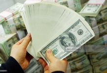Dolar AS Merosot Dekati Posisi Terendah