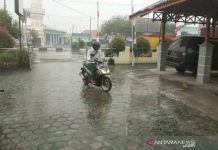 Wilayah Kalteng Berpotensi Hujan Saat Malam Pergantian Tahun