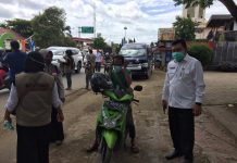 Pengguna Jalan Raya Batulicin Gunakan Masker, Razia Penegakan Protokol Kesehatan