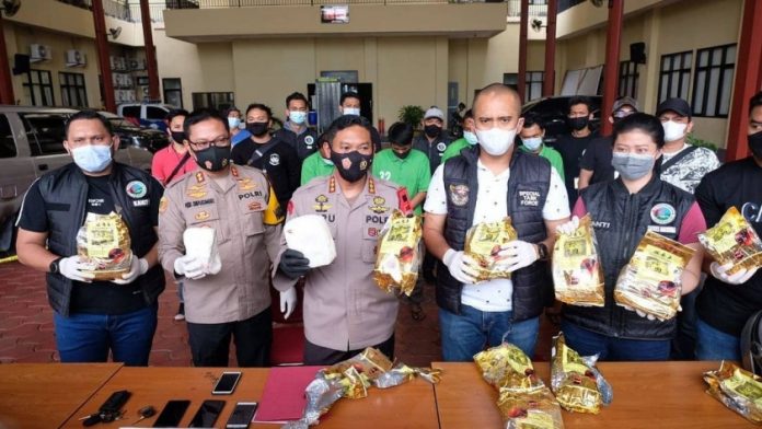 Sabu 10 Kg hasil tangkapan Polres Metro Jakarta Pusat pada Jumat 1 Januari 2021. (tribarata polri)