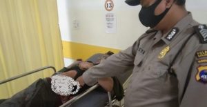 Luka tusuk yang dialami Albi. (istimewa)