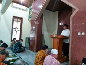 Khoirul Huda saat menjadi khatib Jumat, 8 Januari 2021. (Kemenag RI)