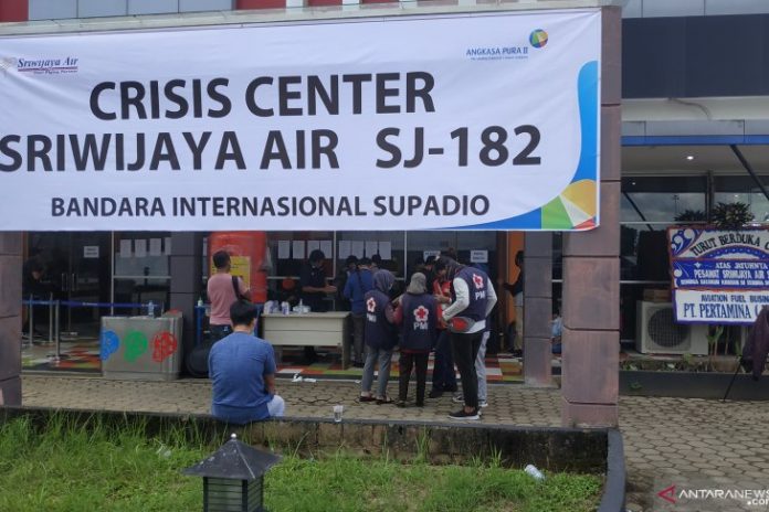 Crisis Center Sriwijaya Air di Bandara Supadio, Pontianak. (antara)