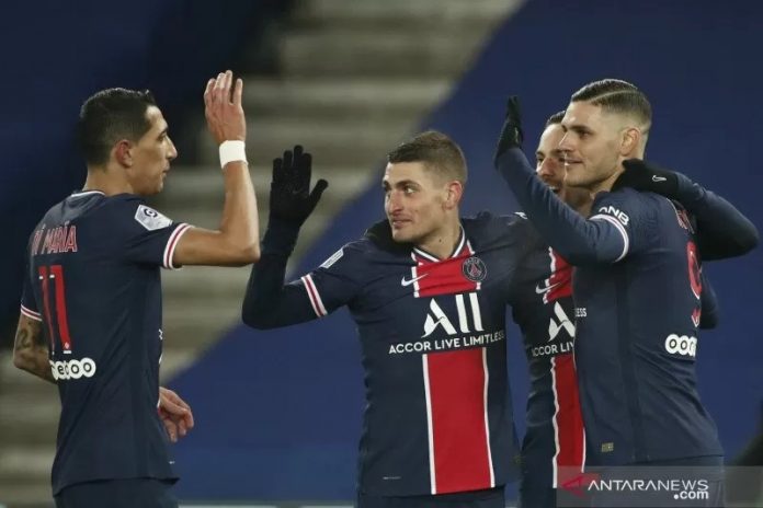 _Pemain Paris Saint-Germain rayakan gol. (antara)