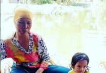 Banjir Hingga Sepinggul Dewasa, Warga Kurau Gunakan Rakit Gadang Pisang