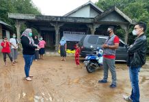 Kalsel Dikepung Banjir: Wakil Ketua DPRD Provinsi Kirim Ratusan Bungkus Nasi ke Kurau