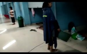 Ruko di Terminal Induk Km 6 jadi tempat pengungsian. (IG @info_kejadian_banjarmasin capture by wartabanjar.com)