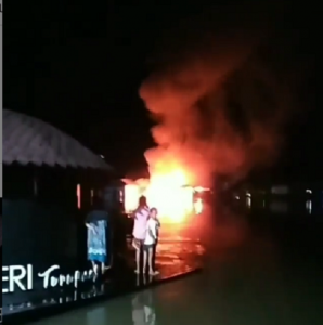 Kebakaran di Pengambangan. (ig @info_kejadian_banjarmasin capture wartabanjar.com)