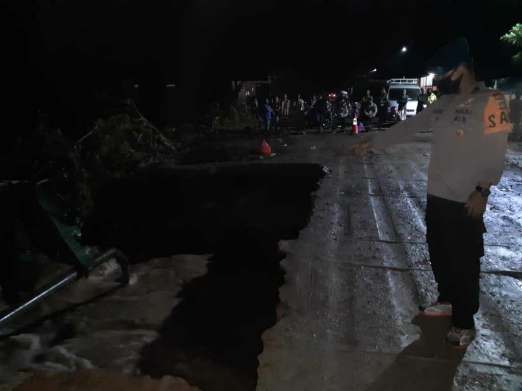 Kondisi terkini Jembatan Sungai Salim, Banua Hanyar, Kabupaten Banjar. (istimewa via wartabanjar.com)