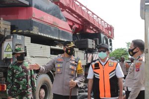 Kepala Kepolisian Resor Banjar, AKBP Andri Koko Prabowo, S.I.K., M.H. meninjau perkembangan perbaikan Jembatan Km.55. (istimewa)-