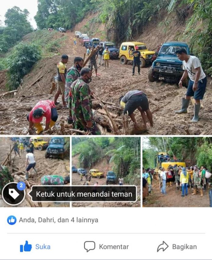 Personel Kodim 1002/Barabai dibantu warga dan relawan membenahi akses ke Datar Ajab yang terputus. (penrem 101/antasari)