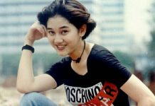Beredar Foto Lawas Penyanyi Nike Ardilla Naik Mobil Keliling Kota Banjarmasin