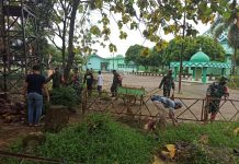 Pasca Banjir Barabai HST, Danramil 1002-06 Bersama Relawan dan Warga Bersihkan Masjid