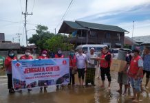PMI Kalsel Terobos Banjir di Dalam Pagar Kabupaten Banjar