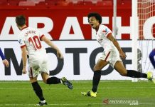 Semifinal Copa del Rey: Leg Pertama, Sevilla Cukur Gundul Barcelona