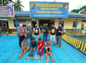Tersangka pemilik sabu yang diamankan anggota Satpolair Polresta Banjarmasin. (Humas Polresta Banjarmasin)
