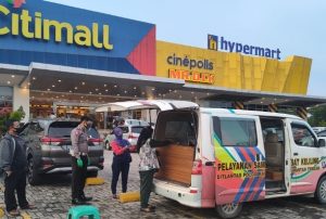 Layanan Samsat Keliling Polres Kotim berada di halaman Citimall. (Humas Polda Kalteng)
