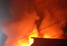 Kebakaran di Teluk Tiram Hanguskan Gudang Minyak Kelapa Sawit dan Beberapa Rumah