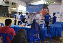 Warga Antusias Serbu Service Elektronik dan Cuci Baju Gratis CSR Aqua Japan