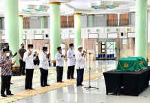 Presiden Shalatkan Jenazah Artidjo Alkostar: "Kita Kehilangan Putra Terbaik Bangsa"